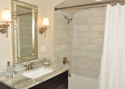 Luxurious Bathroom Design with Modern Fixtures in Menasha, WI 