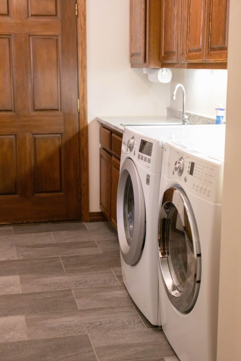 VKB laundry room washer design